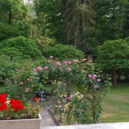 Hotel De La Roseraie