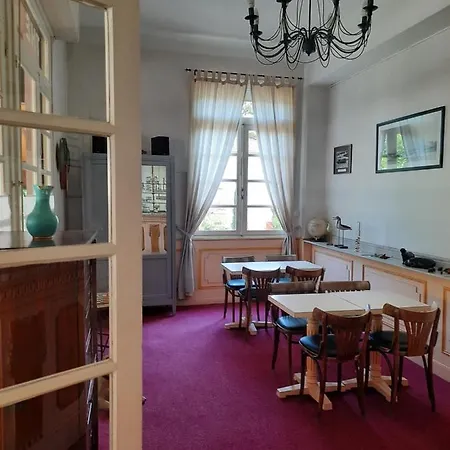 De La Roseraie Hotel