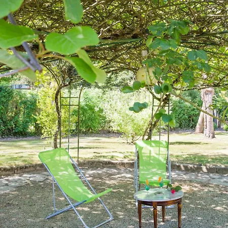 Hotel De La Roseraie