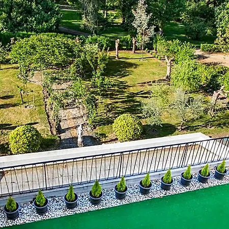 De La Roseraie Hotel 2*