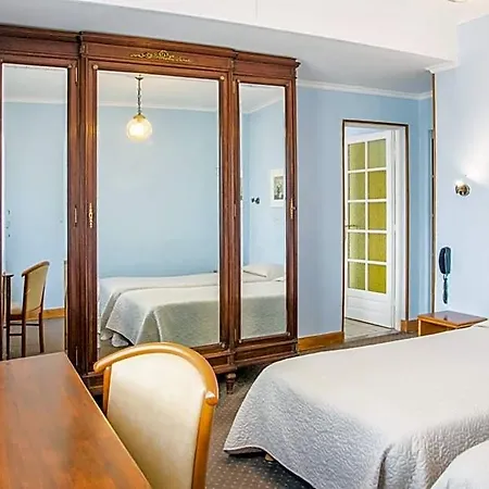 De La Roseraie Hotel