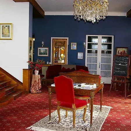 De La Roseraie Hotel 2*