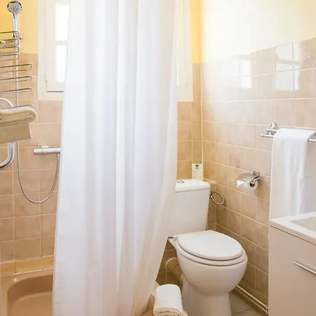 De La Roseraie Hotel