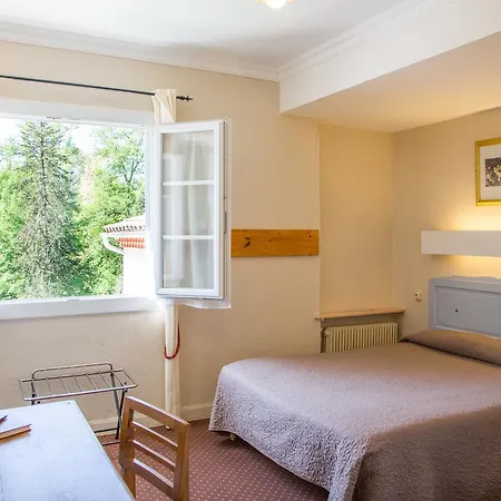 Hotel De La Roseraie