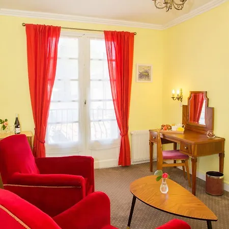 Hotel De La Roseraie 2*