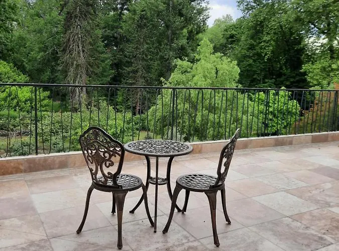 Hotell De La Roseraie