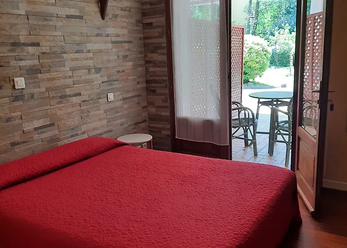 Hotell De La Roseraie