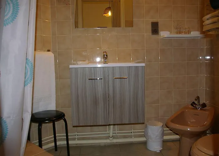 Hotell De La Roseraie 2*