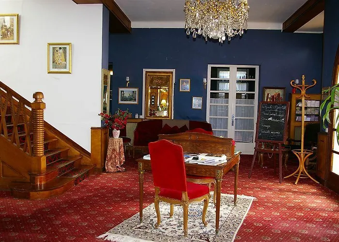 De La Roseraie Hotell 2*