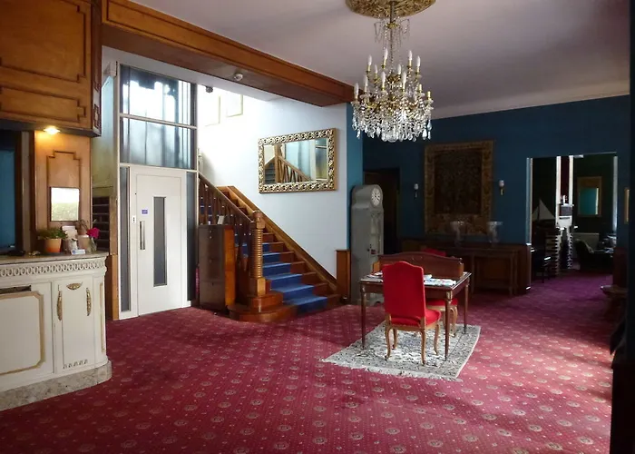 Hotell De La Roseraie